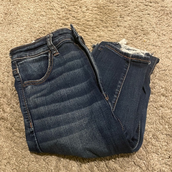 American Eagle High Waisted Distressed Jeans - Picture 6 of 6